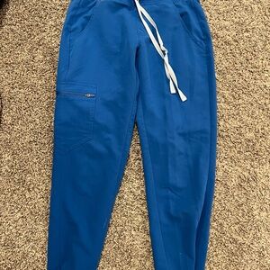 FIGs women’s Blue Jogger scrubs